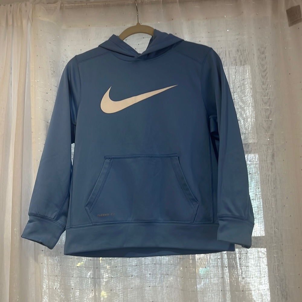 Blue Nike kids’ jacket therma - fit size large